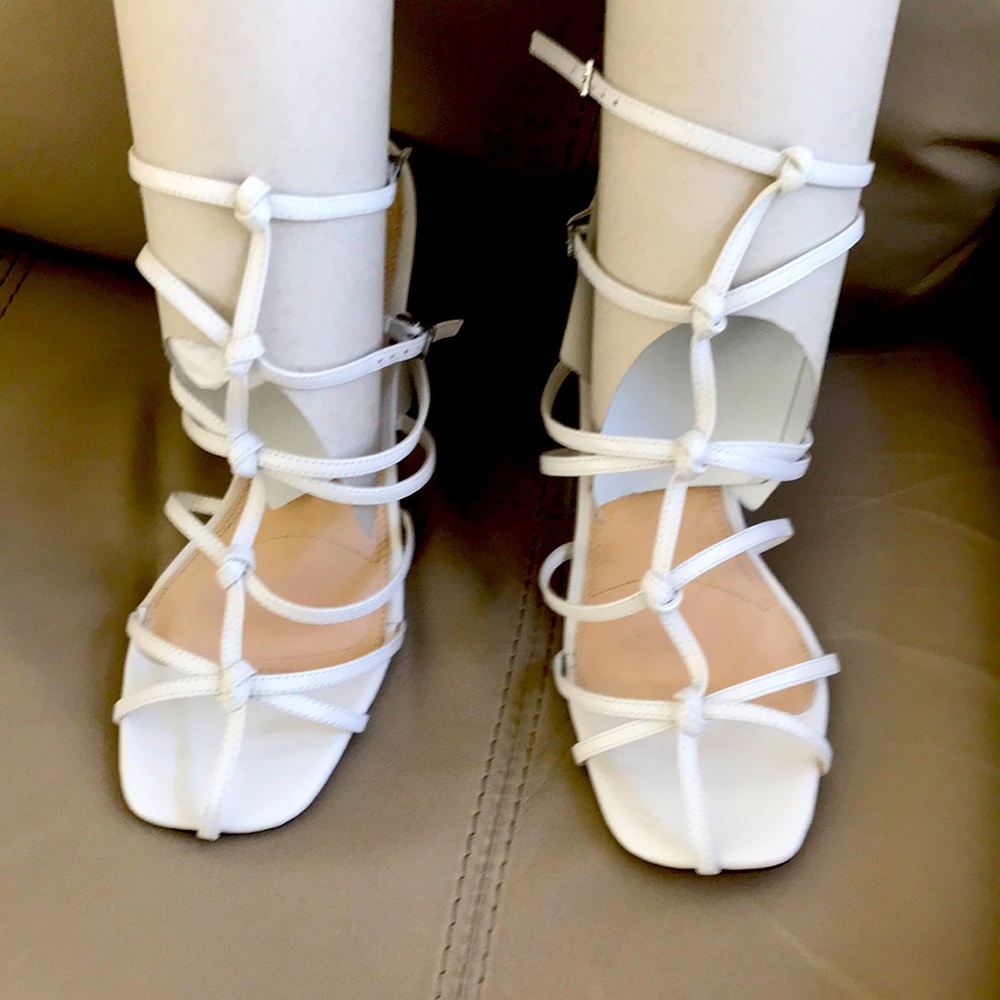Cage sandals